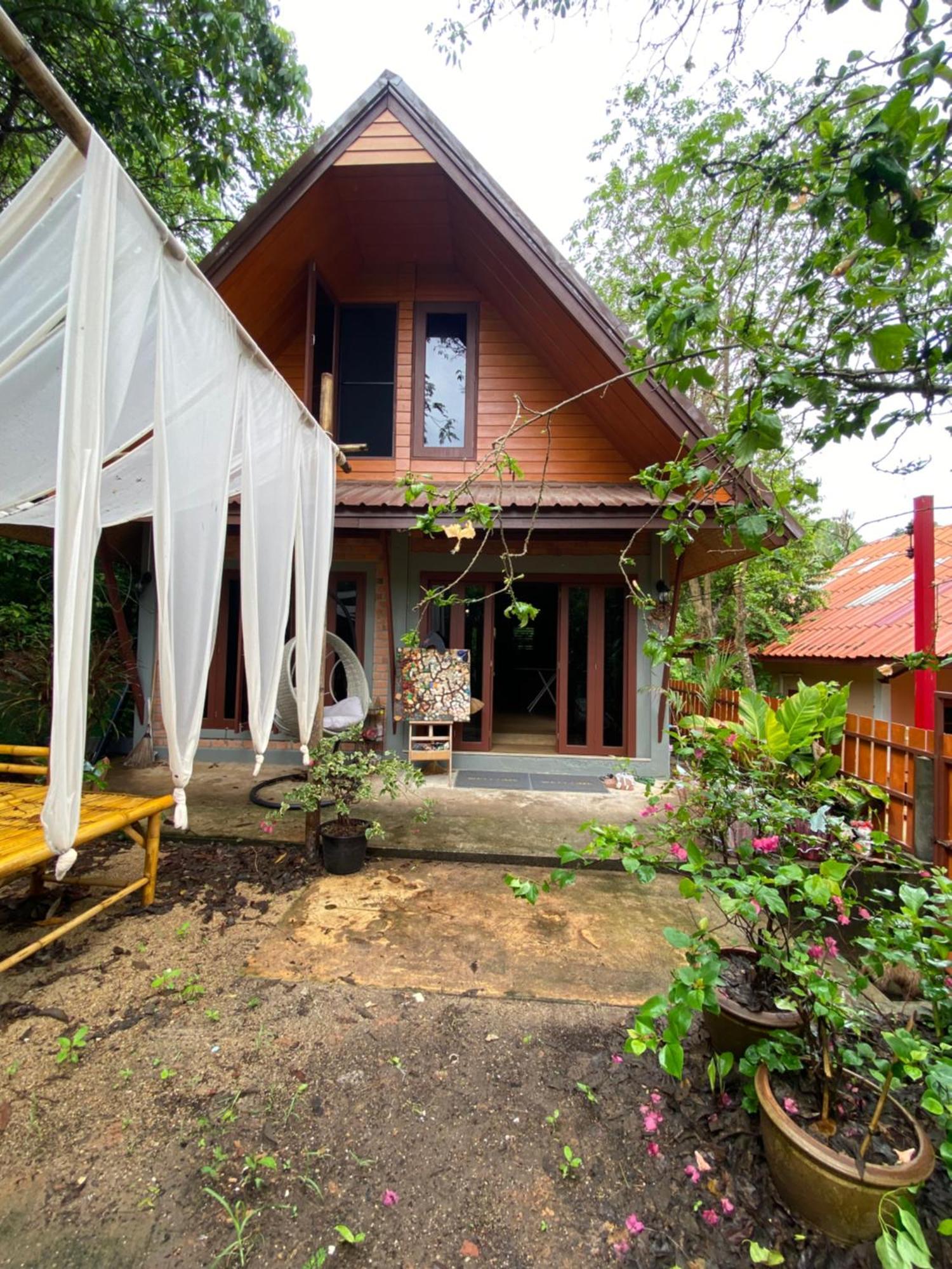 Feriehus Jungle House At Yanui In Rawai *